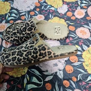 Blowfish furlined slip-ons